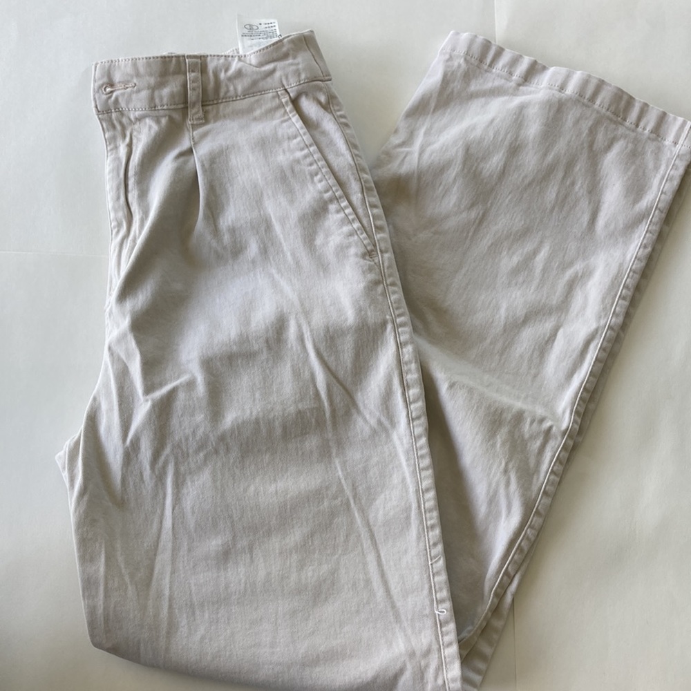 Hollister Ultra High Rise Khakis